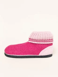 AL Oetz in pink><noscript><img width=