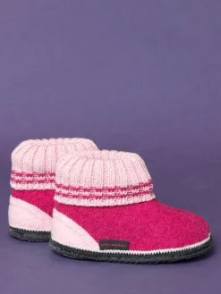 AL Oetz in pink><noscript><img width=