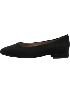 Ballerina in BLACK><noscript><img width=