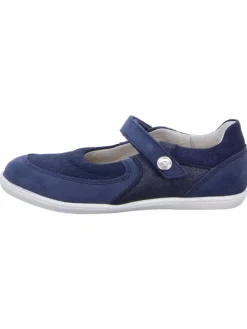 Ballerina in blau><noscript><img width=