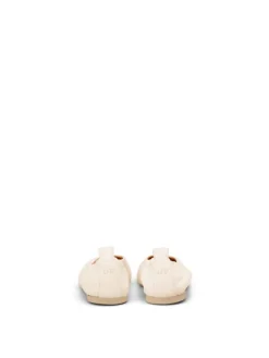 Ballerina in raw cotton><noscript><img width=
