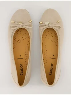 Ballerinas in Beige><noscript><img width=
