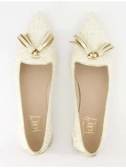 Ballerinas in Beige><noscript><img width=