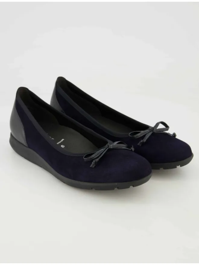 Ballerinas in Blau>Gabor Hot
