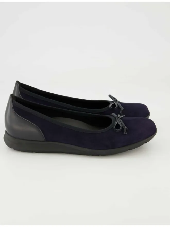 Ballerinas in Blau>Gabor Hot