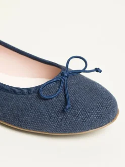 Ballerinas in Dunkelblau><noscript><img width=