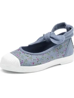 Ballerinas in Hellblau>natural world Hot