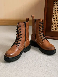 Boots in Hellbraun>Sixth Sens New