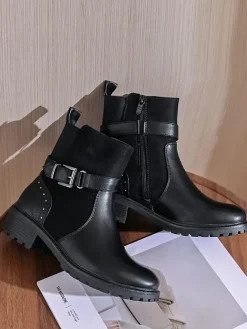 Boots in Schwarz><noscript><img width=