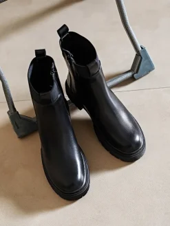 Sixth Sens Stiefel & Boots^Boots in Schwarz