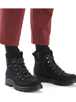 Boots in Schwarz><noscript><img width=