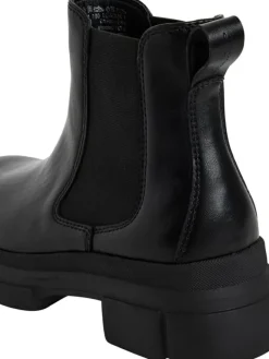 Chelsea Boot in BLACK><noscript><img width=