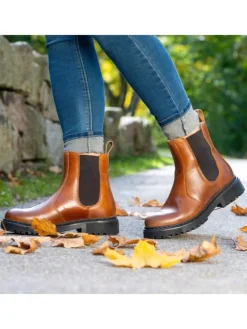 Chelsea Boots in cognac><noscript><img width=