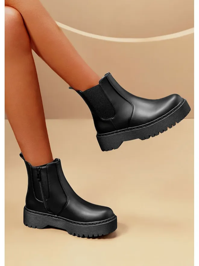 Chelsea-Boots in Schwarz>C'M Clearance