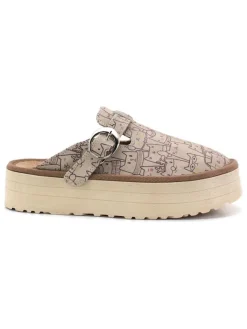Clogs in Beige><noscript><img width=