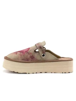 Clogs in Beige><noscript><img width=