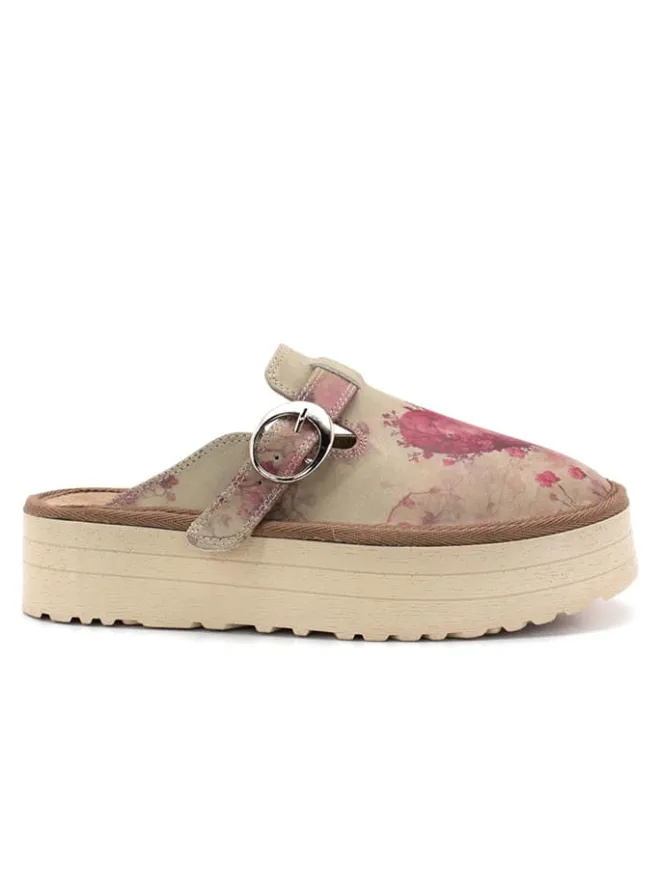 Clogs in Beige>Calceo New