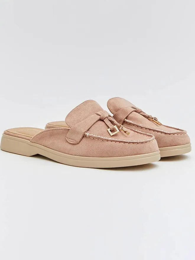 Clogs in Beige>Bellucci Outlet