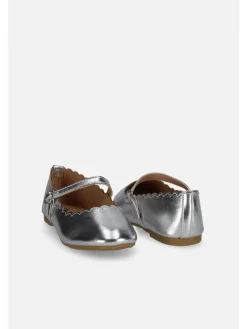Halbschuhe in silbern><noscript><img width=
