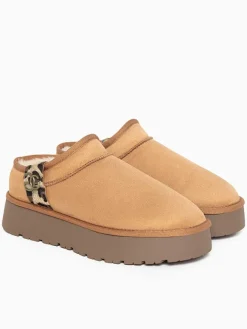 Hausschuhe "Edila" in Hellbraun>Blackfield Sale