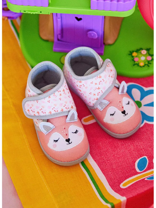 Hausschuhe in Pink>billowy Outlet
