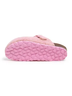 Hausschuhe in Rosa><noscript><img width=