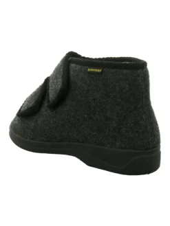 Hausschuhe in Schwarz><noscript><img width=