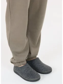 Hausschuhe Sinaka in 1011 Dark Grey Melange><noscript><img width=