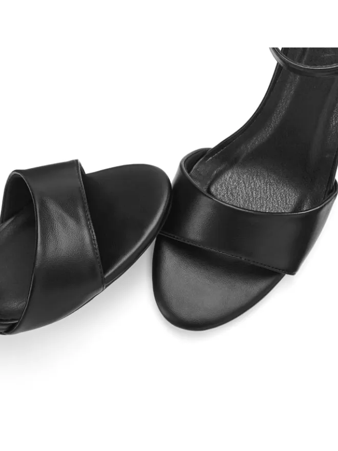 High-Heel-Sandalette in schwarz>LASCANA Hot