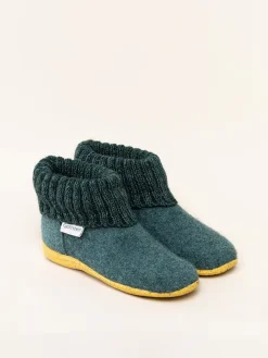 Hüttenschuhe in Dunkelgrün><noscript><img width=