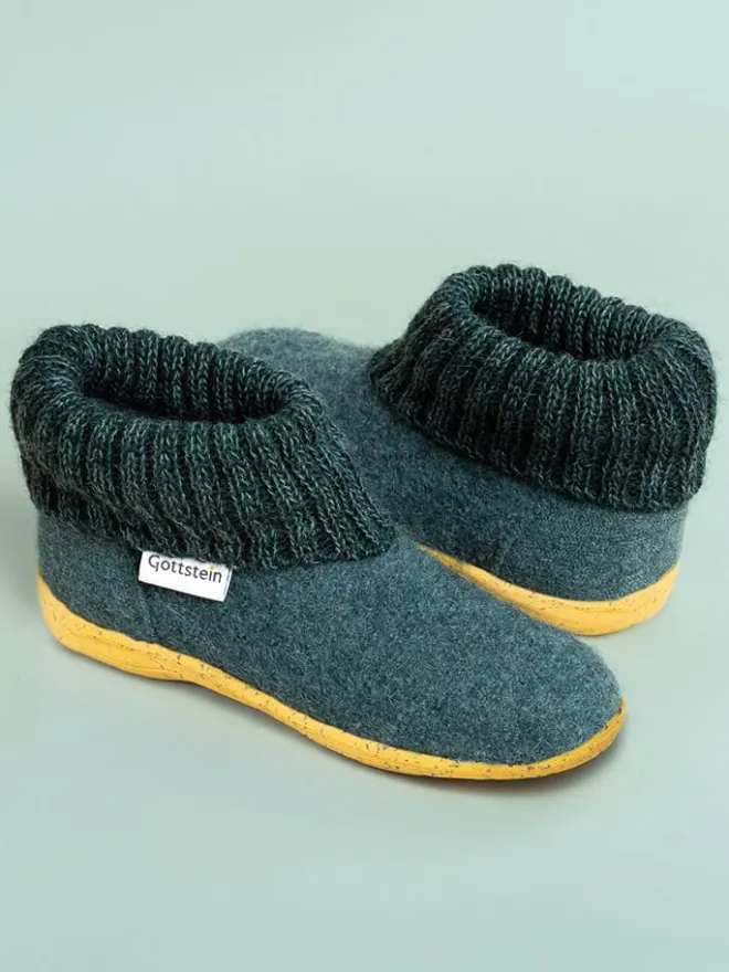 Hüttenschuhe in Dunkelgrün>kitz-pichler Hot