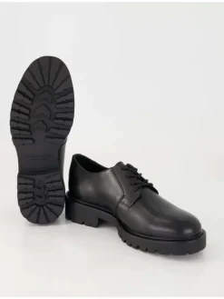 Klassische Schnürschuhe in Schwarz><noscript><img width=