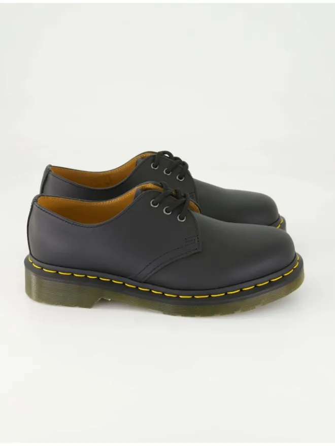 Klassische Schnürschuhe in Schwarz>Dr. Martens Online