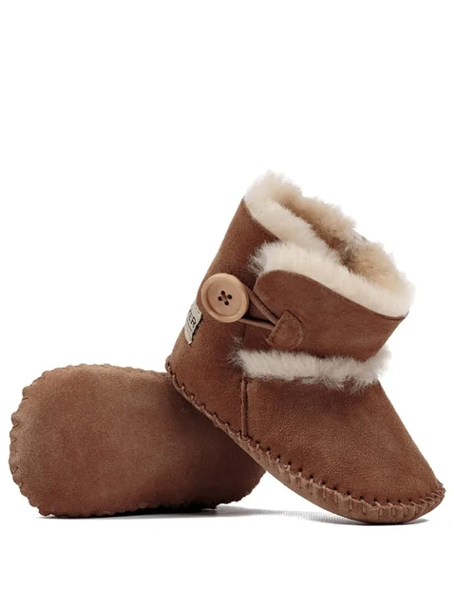 Lammfell-Babyschuhe in Braun>Hofbrucker New
