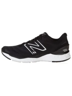 Laufschuhe "Tech Run Solvi v4" in Schwarz>New Balance Clearance