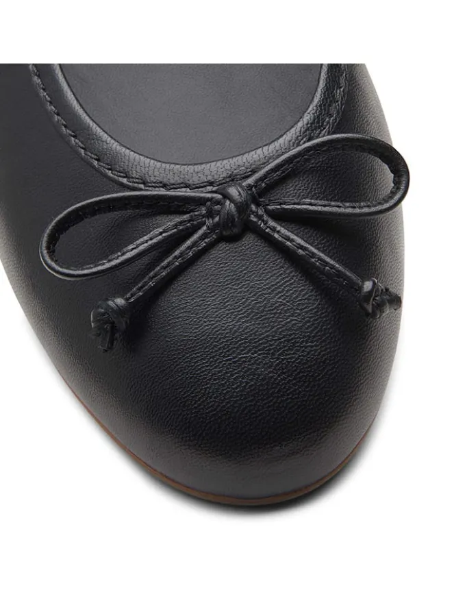 Leder-Ballerinas "Fawna" in Schwarz>Clarks