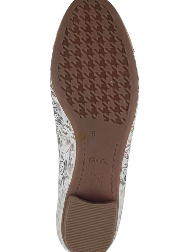 Leder-Ballerinas in Beige>Ara Shoes
