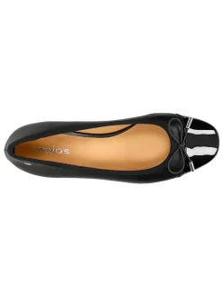 Leder-Ballerinas in Schwarz><noscript><img width=