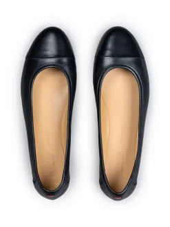 Leder-Ballerinas in Schwarz><noscript><img width=