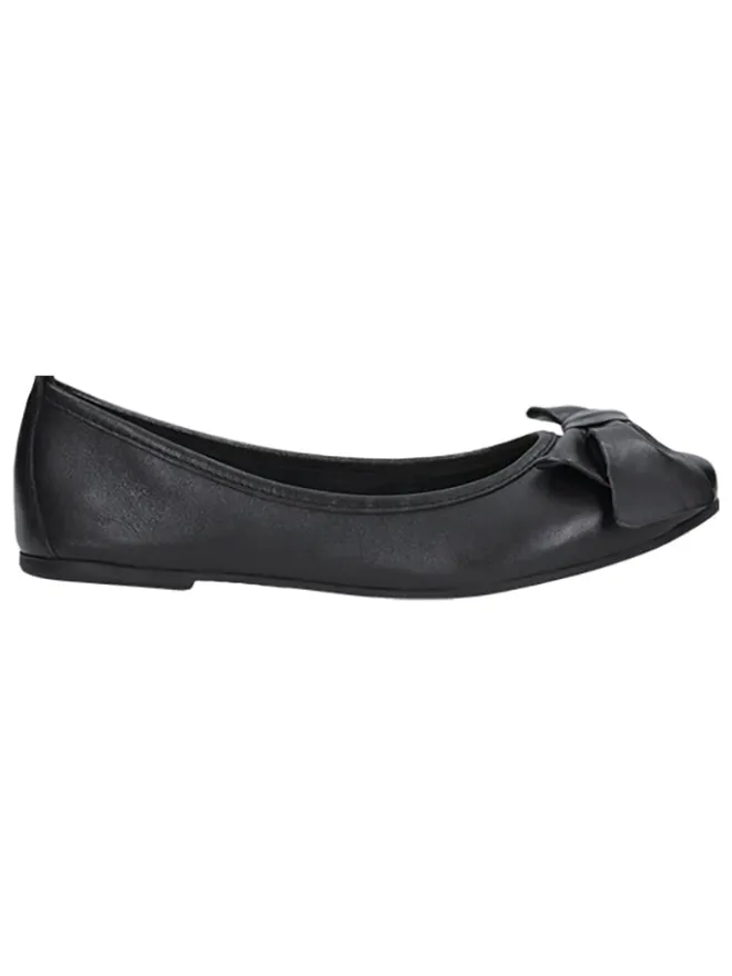 Leder-Ballerinas in Schwarz>Wojas