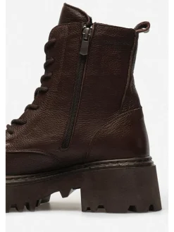 trendyol Stiefel & Boots^Leder-Boots in Braun