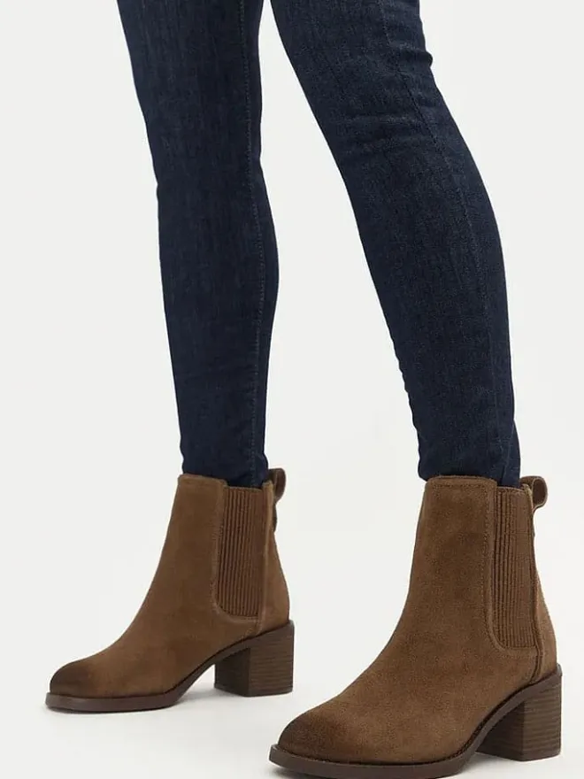 Clarks Stiefeletten^Leder-Chelsea-Boots "Chamberly Top" in Hellbraun