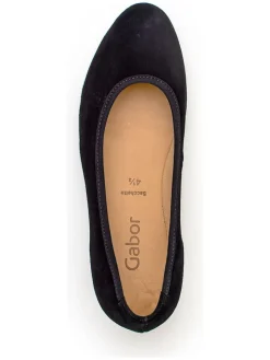 Leder-Keilpumps in Schwarz><noscript><img width=