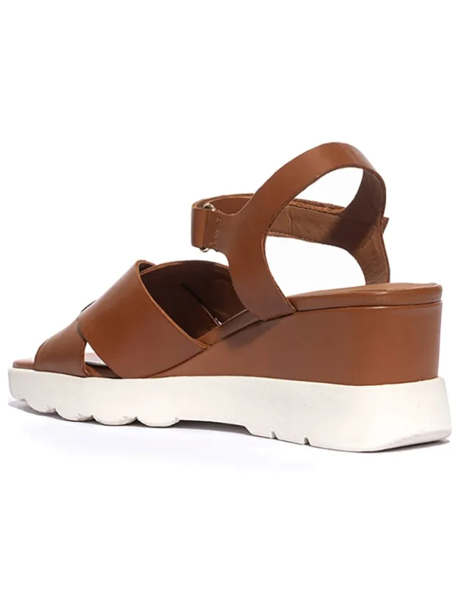 Leder-Keilsandaletten "Spherica EC6" in Hellbraun>Geox
