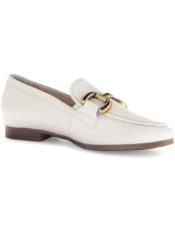 Leder-Mokassins in Creme><noscript><img width=