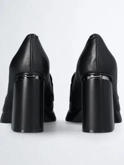 Leder-Pumps in Schwarz><noscript><img width=