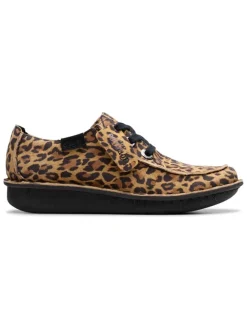 Leder-Schnürschuhe in Beige/ Hellbraun>Clarks Outlet