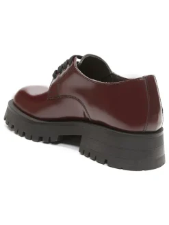 Leder-Schnürschuhe in Bordeaux><noscript><img width=