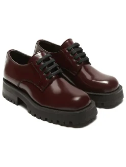 Leder-Schnürschuhe in Bordeaux><noscript><img width=