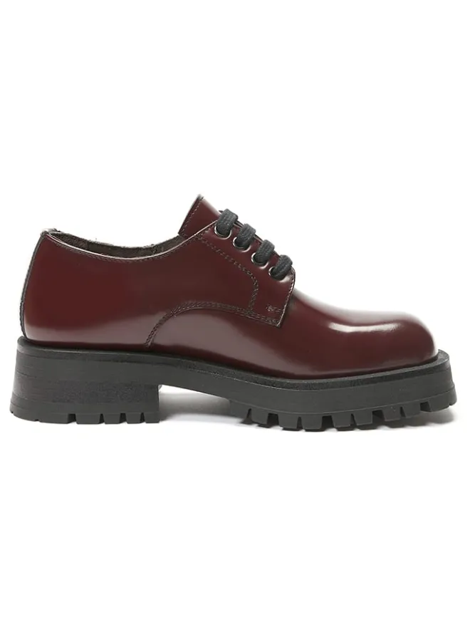 Leder-Schnürschuhe in Bordeaux>British Passport